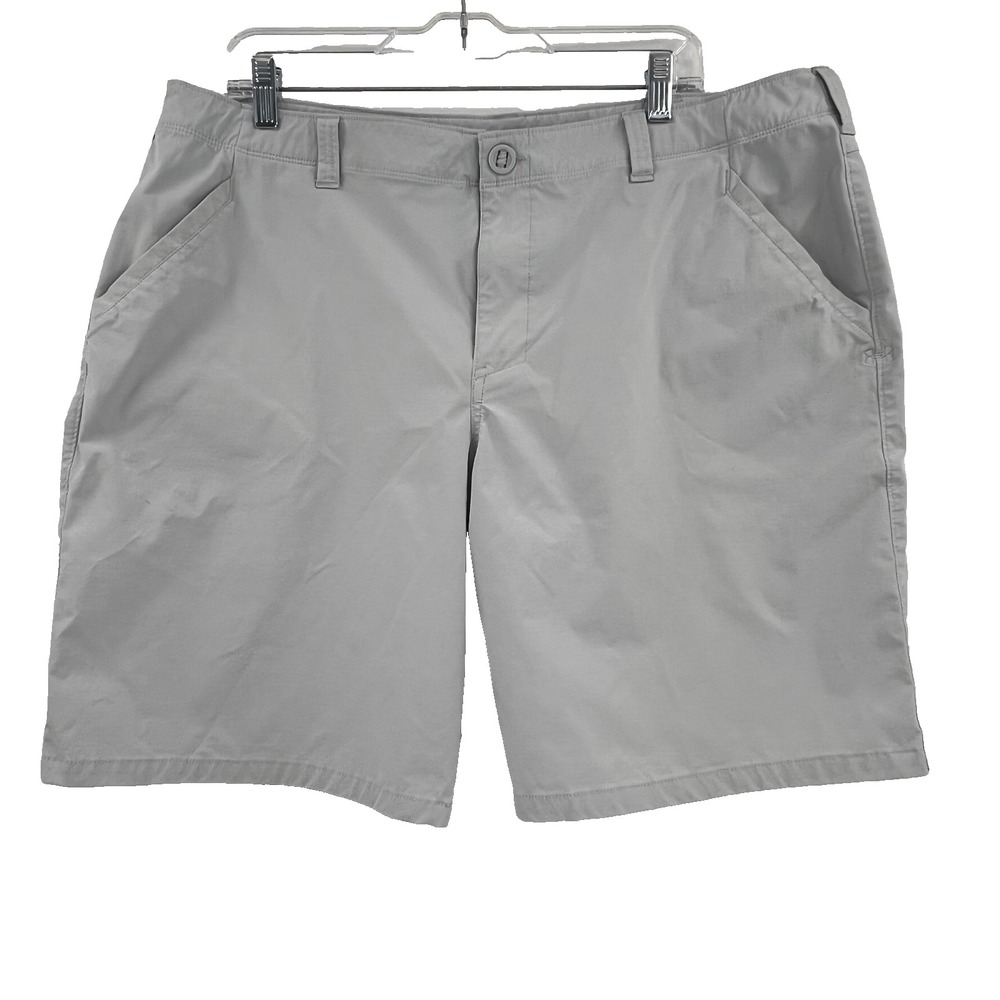 UNDER ARMOUR Mens Sz 40 Loose Light Gray Nylon/Spandex 9.5" Chino Shorts Stretch